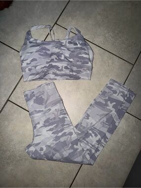 Gray Camo Activewear Set - Size 10